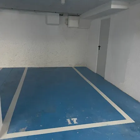 Apartment Llandells Mestral 10 *
